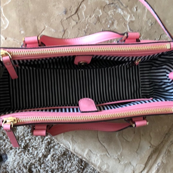 Kate Spade Purse - Picture 2 of 3